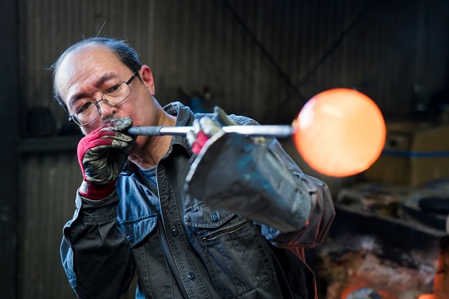 How to blow glass, Work & careers